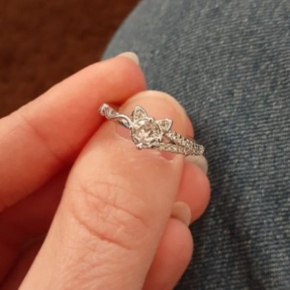 TT-Cat Ears Silver Tone and Rhinestone Ring - Picture 7 of 8